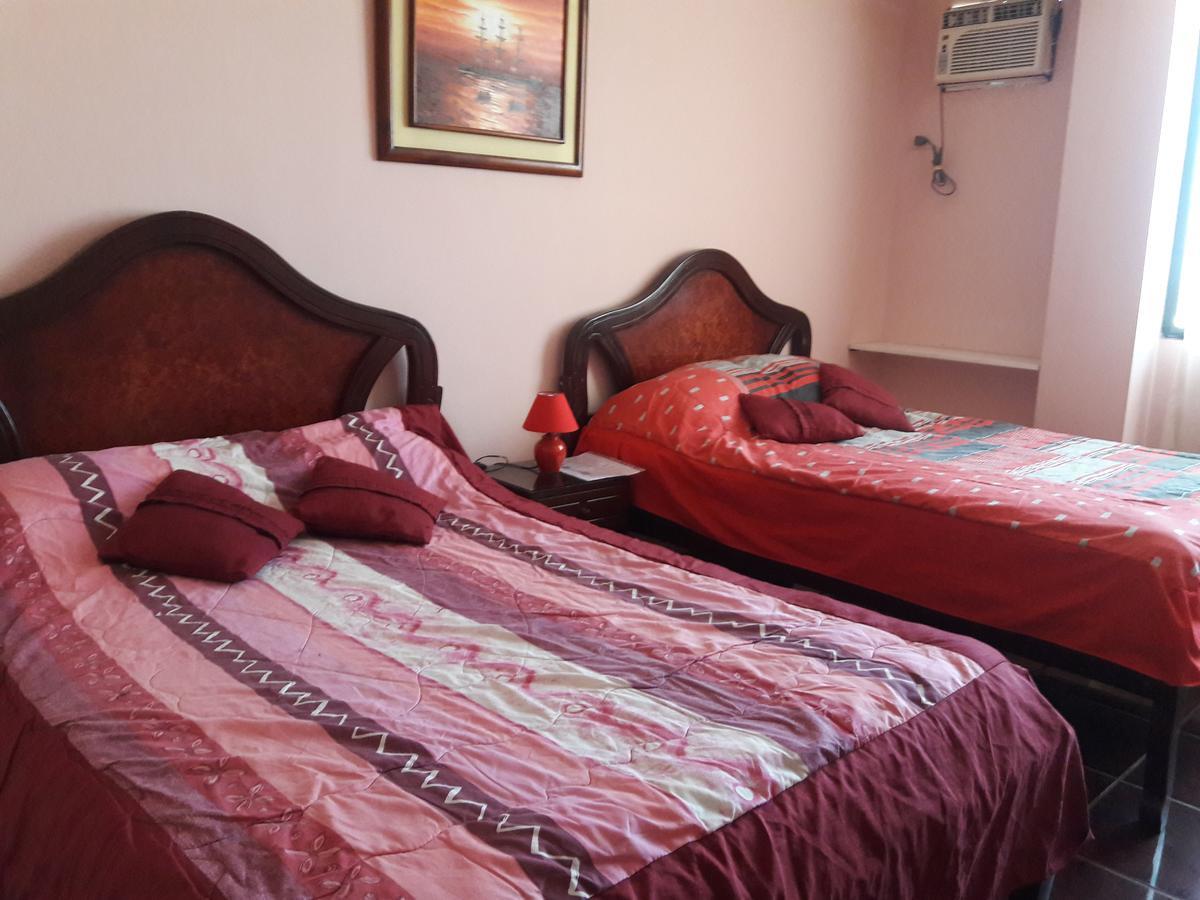 Hostal Haziel Salinas Kültér fotó