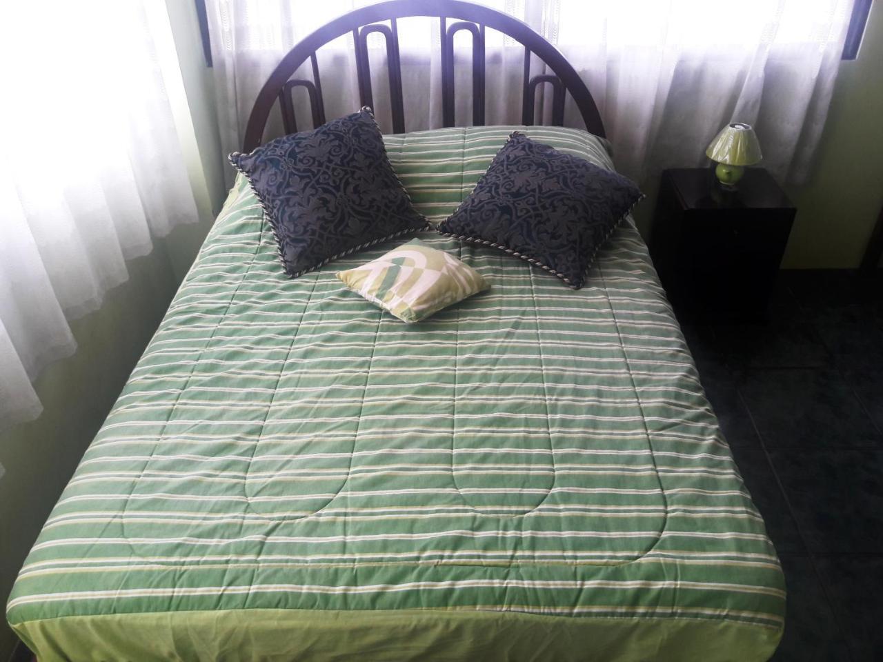 Hostal Haziel Salinas Kültér fotó