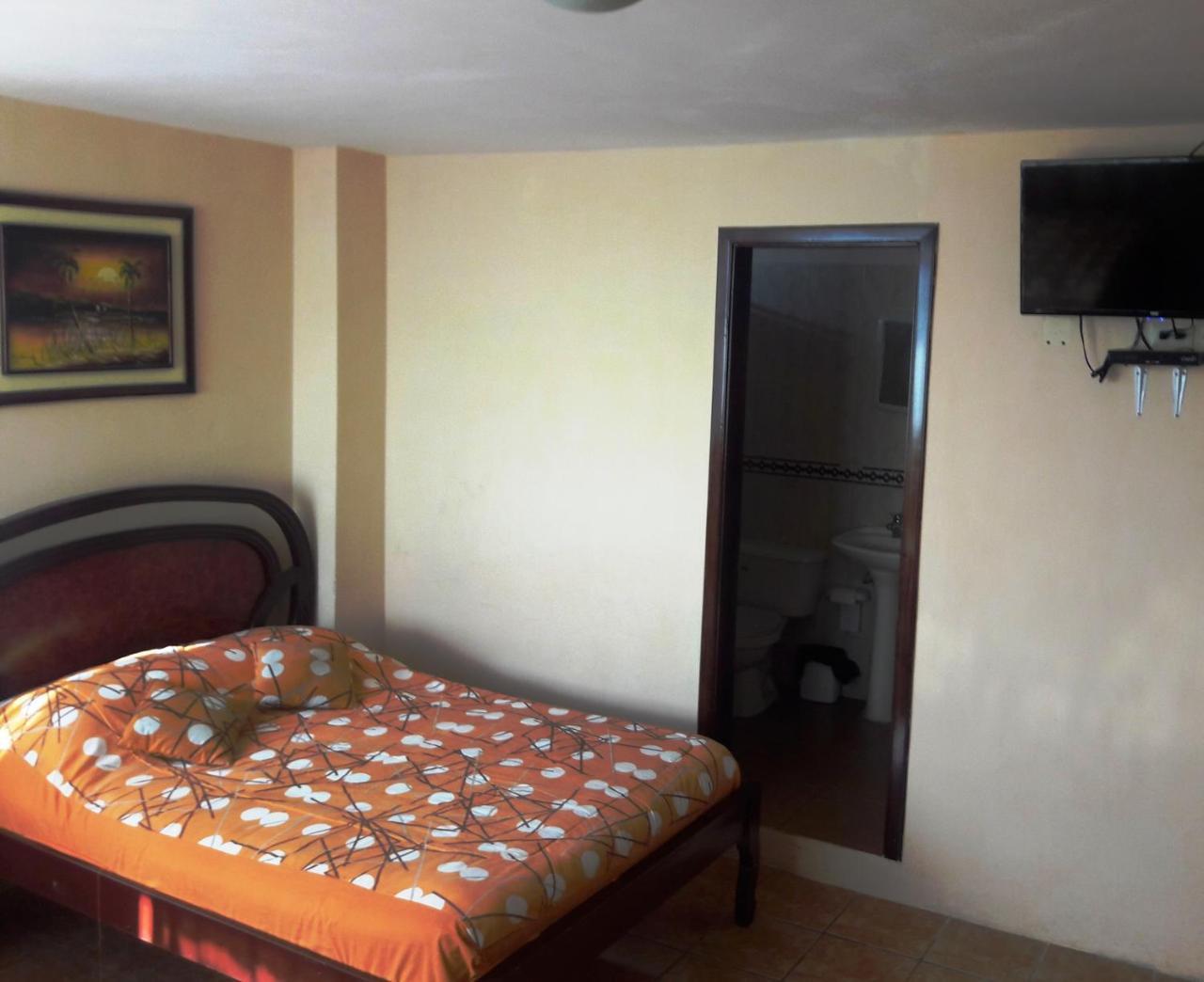 Hostal Haziel Salinas Kültér fotó
